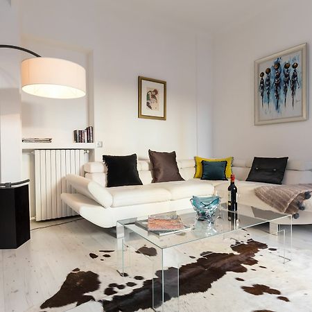 Centrally Located Modern 2 Bed Apartment In Cannes With Aircon And High Ceilings And Modern Design 696 Esterno foto